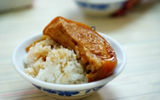 台湾彰化爌肉饭图片