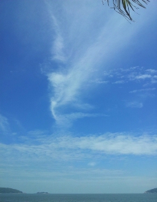 远山蓝天白云图片